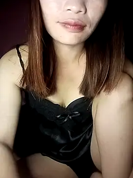 Snapshot of -Tristina- chatting on April 18, 2026, 3:47 pm -Tristina- online show from April 18, 2026, 3:47 pm