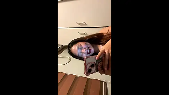 LakieshaZorrilla online show from March 4, 2026, 11:51 am