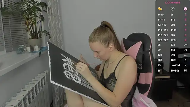 Snapshot of Mary_Blu chatting on November 19, 2025, 9:59 pm Mary Blu online show from November 19, 2025, 9:59 pm