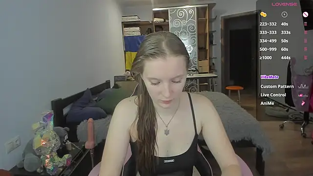 Snapshot of Mary_Blu chatting on November 26, 2025, 12:27 pm Mary Blu online show from November 26, 2025, 12:27 pm