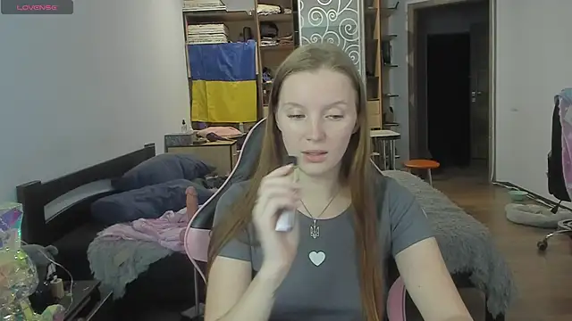 Snapshot of Mary_Blu chatting on November 27, 2025, 4:18 pm Mary Blu online show from November 27, 2025, 4:18 pm