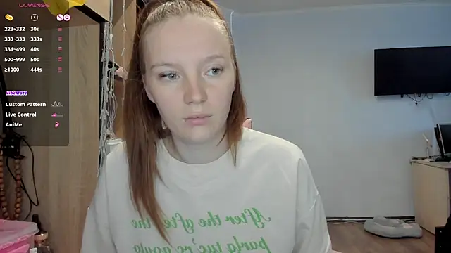 Snapshot of Mary_Blu chatting on September 11, 2025, 5:51 am Mary Blu online show from September 11, 2025, 5:51 am