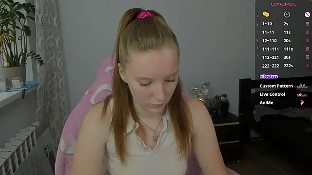 Snapshot of Mary_Blu chatting on November 17, 2025, 8:29 am Mary Blu online show from November 17, 2025, 8:29 am