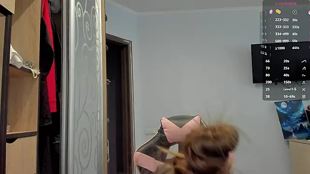 Snapshot of Mary_Blu chatting on September 29, 2025, 8:32 am Mary Blu online show from September 29, 2025, 8:32 am