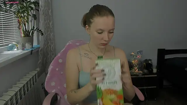 Snapshot of Mary_Blu chatting on November 12, 2025, 11:14 am Mary Blu online show from November 12, 2025, 11:14 am