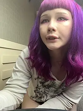 AlexaGudz online show from April 6, 2026, 7:59 pm