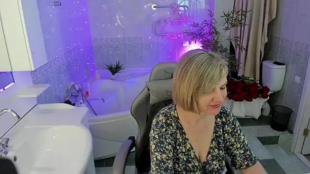 BettyGibsonn online show from April 26, 2026, 1:47 am