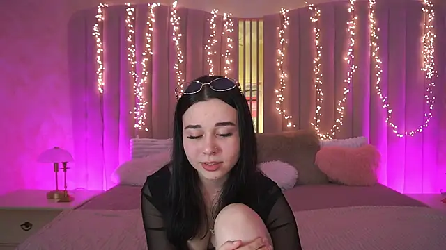 TorrySrar online show from March 25, 2026, 9:24 pm