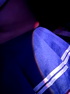 Roxanne Smith23 online show from April 14, 2026, 5:18 pm