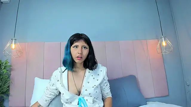 KleoLennox online show from March 24, 2026, 3:12 pm