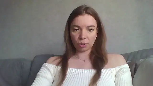 Snapshot of Luna2547 chatting on April 26, 2026, 11:29 am Luna2547 online show from April 26, 2026, 11:29 am