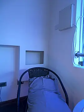 Snapshot of LauriLenix chatting on March 24, 2026, 4:18 pm LauriLenix online show from March 24, 2026, 4:18 pm