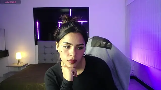  chloe 1 online show from March 11, 2026, 7:41 pm