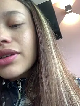 Baby Pink Love online show from March 5, 2026, 8:05 pm