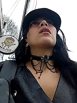 jaade doll online show from March 16, 2026, 1:37 pm