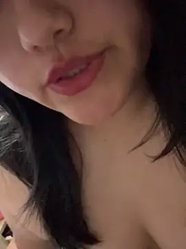 lunaluxe7 online show from August 7, 2026, 3:34 am