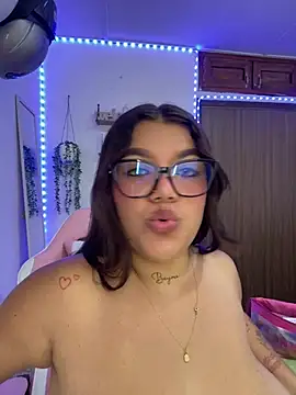 michellesexxxy3 online show from July 7, 2026, 6:47 am