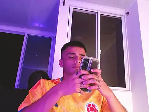 Snapshot of Bad_Boy_Carter69 chatting on March 23, 2026, 2:33 am Bad Boy Carter69 online show from March 23, 2026, 2:33 am