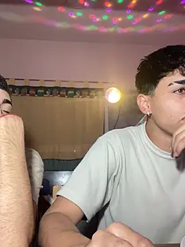 Lucasss2204 online show from March 27, 2026, 3:04 am