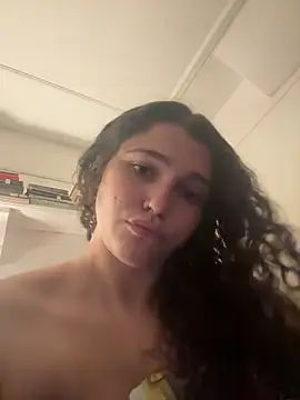 blushbunnyyyy online show from April 27, 2026, 3:48 am