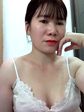 Bondgirl 9 online show from May 31, 2026, 7:58 am