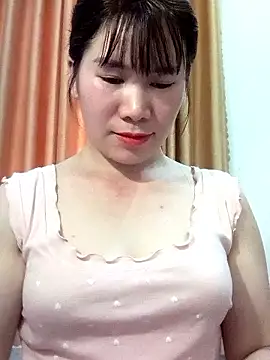Bondgirl 9 online show from May 16, 2026, 6:34 am