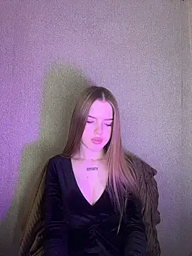 KayShaw online show from March 11, 2026, 4:39 am