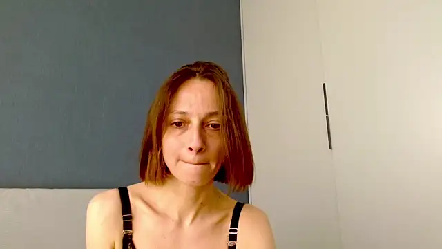 misssweet online show from May 5, 2026, 11:13 am