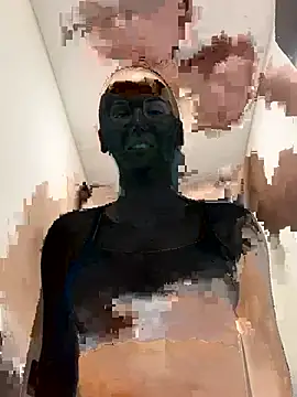 pinkpeachx online show from April 15, 2026, 8:31 pm