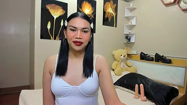 hugecelestina online show from March 27, 2026, 1:34 pm