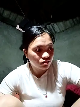 Snapshot of Mayxinh_love chatting on April 4, 2026, 5:30 pm Mayxinh love online show from April 4, 2026, 5:30 pm
