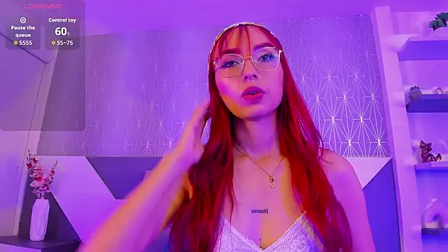 Ashleey Vega online show from May 21, 2026, 1:19 pm