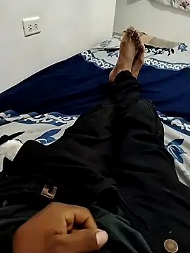 Snapshot of loucer chatting on March 3, 2026, 3:30 pm loucer online show from March 3, 2026, 3:30 pm