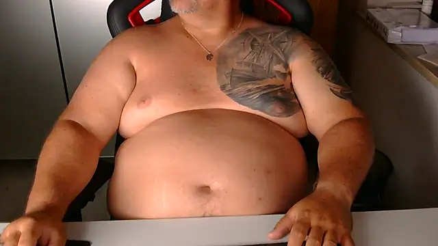 Blase Hase123 online show from May 27, 2026, 8:27 pm