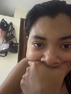 Sweetroseof online show from March 22, 2026, 9:16 pm