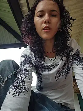 Isabella Stark online show from May 4, 2026, 12:08 pm