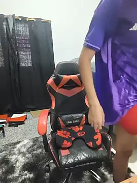 gomitaboy1 online show from May 29, 2026, 7:53 pm