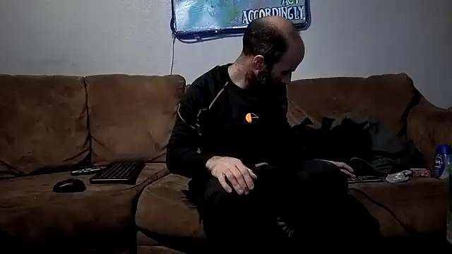 CirclingClass online show from December 4, 2025, 10:58 am