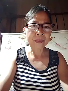 Sky-rain98 online show from May 23, 2026, 9:25 pm