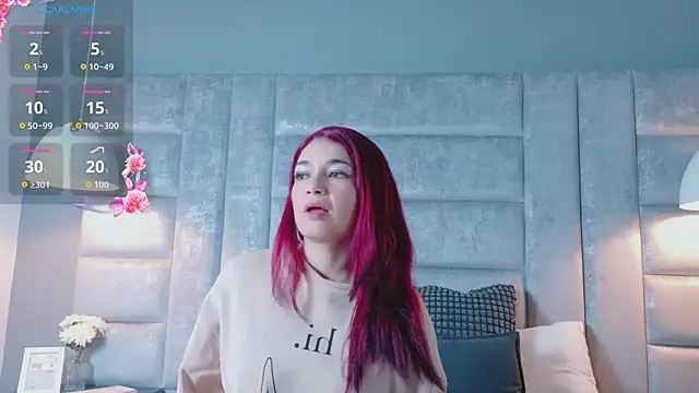 PaulaVegaa online show from April 11, 2026, 12:31 pm