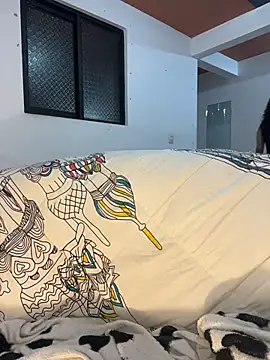 AmeliaAndersson online show from April 15, 2026, 8:53 am