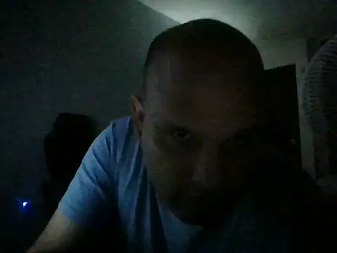 Snapshot of Heavy_RebellxX chatting on March 4, 2026, 6:32 am Heavy RebellxX online show from March 4, 2026, 6:32 am