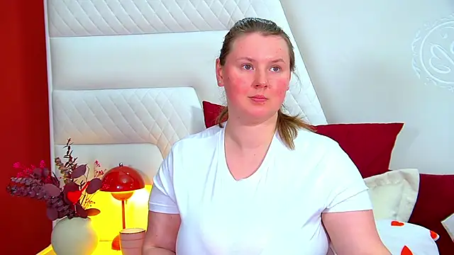 MelodyMoores online show from March 25, 2026, 6:35 am