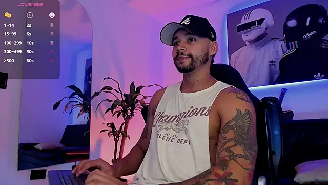Snapshot of NikoHank_ chatting on June 5, 2026, 5:23 am NikoHank online show from June 5, 2026, 5:23 am
