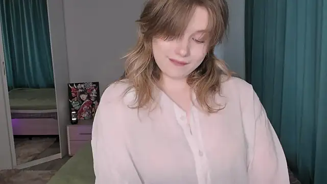 Snapshot of JennyHardy chatting on July 28, 2026, 1:54 pm JennyHardy online show from July 28, 2026, 1:54 pm