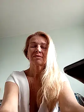 ViktoriaSexi1 online show from March 28, 2026, 6:58 am