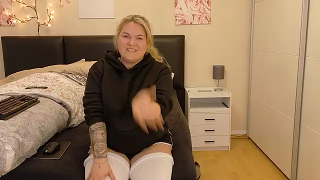 Snapshot of Jolina_Juice chatting on March 22, 2026, 5:14 pm Jolina Juice online show from March 22, 2026, 5:14 pm