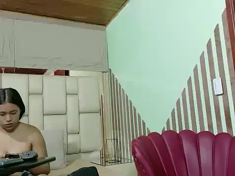 VikyANDfer online show from March 10, 2026, 12:42 pm