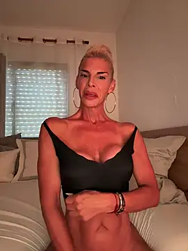 Snapshot of Aria_69 chatting on June 7, 2026, 5:07 pm Aria 69 online show from June 7, 2026, 5:07 pm