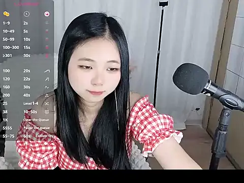 Snapshot of Noelle-2007 chatting on March 13, 2026, 5:23 am Noelle-2007 online show from March 13, 2026, 5:23 am